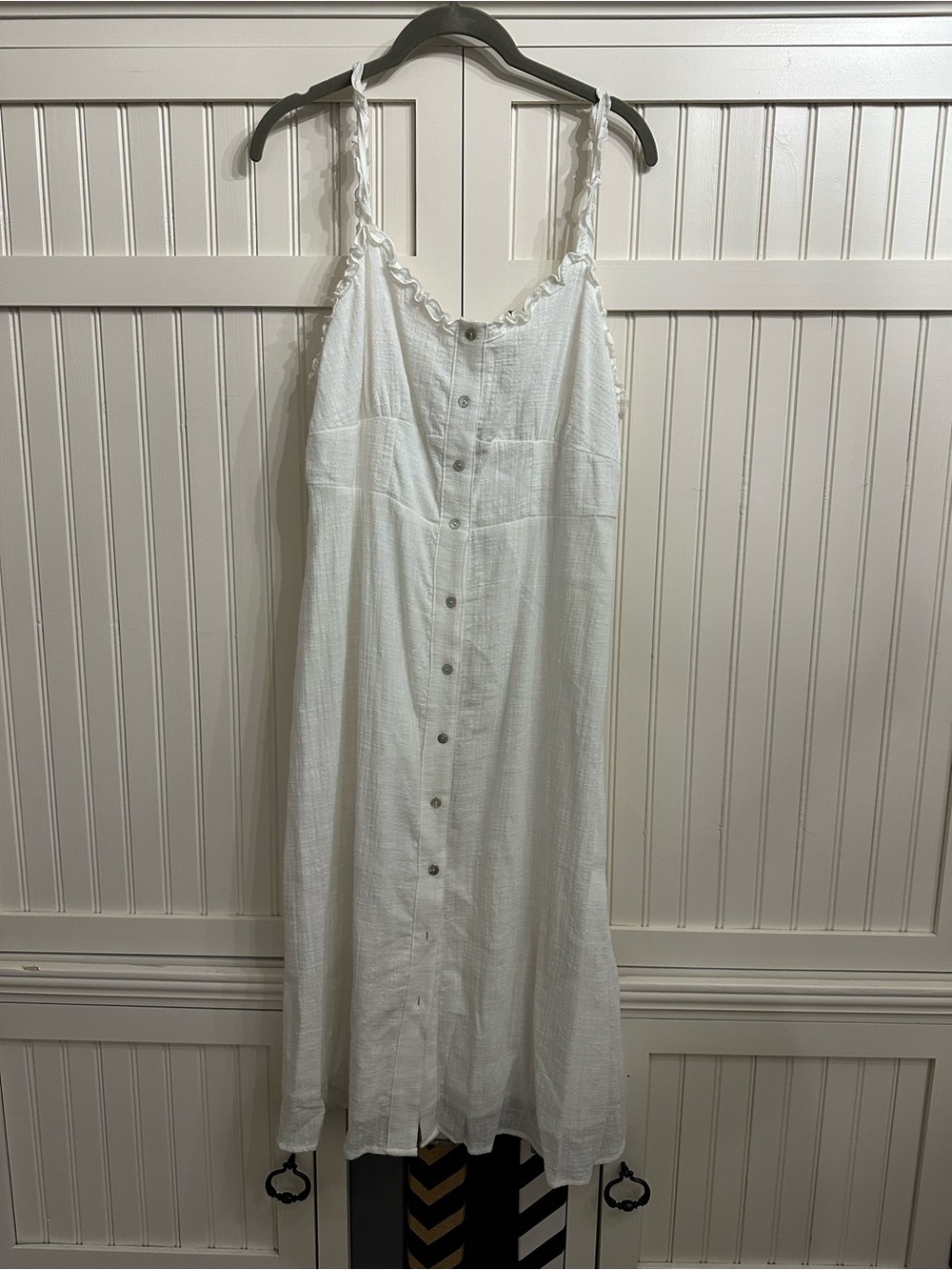 Gianni Bini White Button-Front Ruffle Strap Midi Dress XL